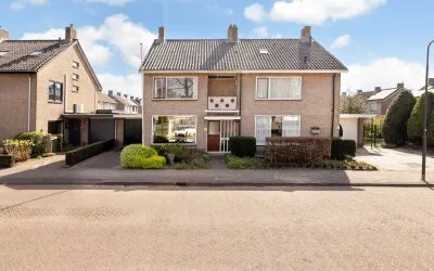 Tussenwoning te koop: Vianendreef 23, Prinsenbeek
