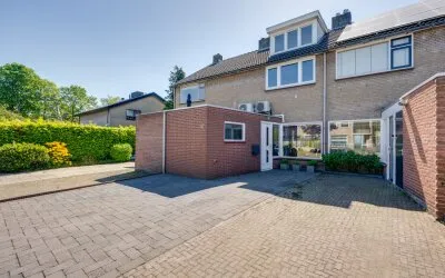 Tussenwoning te koop: Vianendreef 37, Prinsenbeek Prinsenbeek