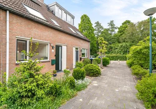 Tussenwoning te koop: Vicarishove 27, Munnikhove Leusden
