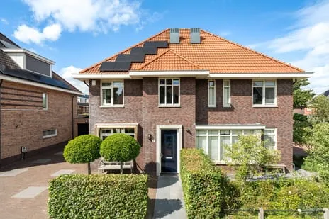 Tussenwoning te koop: Victor E. van Vrieslandsingel 9, Gouden Uilbuurt Berkel En Rodenrijs