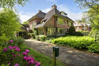 Twee-onder-één-kap te koop: Victorialaan 8, De Paauw Wassenaar