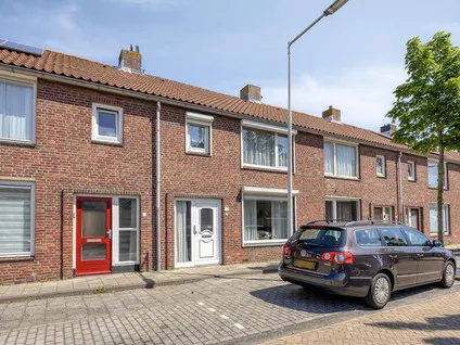 Tussenwoning te koop: Victoriestraat 9, Warande-West Bergen Op Zoom