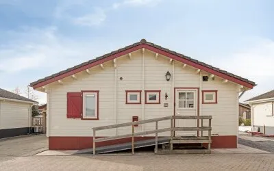 Vrijstaande woning te koop: Vier Heultjes 214, Capelle / Nieuwe Vaart Sprang-Capelle