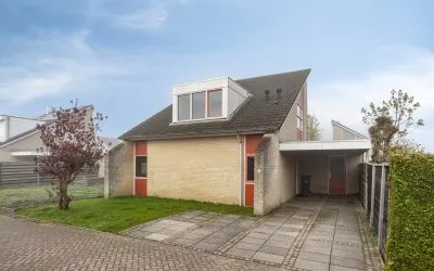 Vrijstaande woning te koop: Vier Heultjes 30, Sprang-Capelle