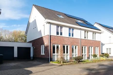 Tussenwoning te koop: Vierasser 3, Kanaalzicht Hellevoetsluis
