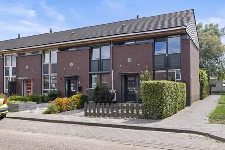 Hoekwoning te koop: Vijfde Donk 21, De Donk 'S-Hertogenbosch