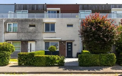 Tussenwoning te koop: Vijfherenlanden 138, Landstrekenwijk Midden Lelystad
