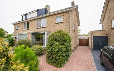 Twee-onder-één-kap te koop: Vijfmorgen 34, Sleeuwijk west Sleeuwijk