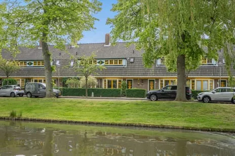 Tussenwoning te koop: Vijver Zuid 8, Agnetaparkbuurt Delft