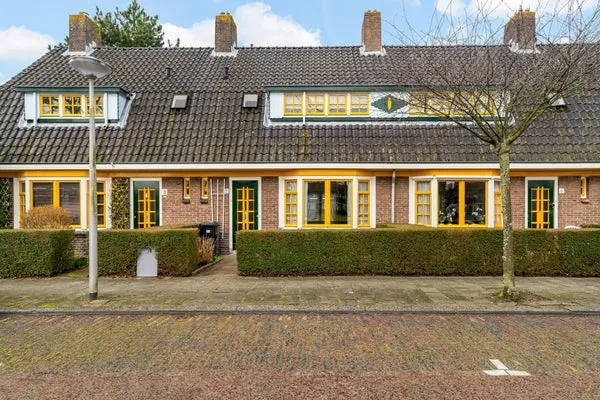 Tussenwoning te koop: Vijver Noord 7, Delft