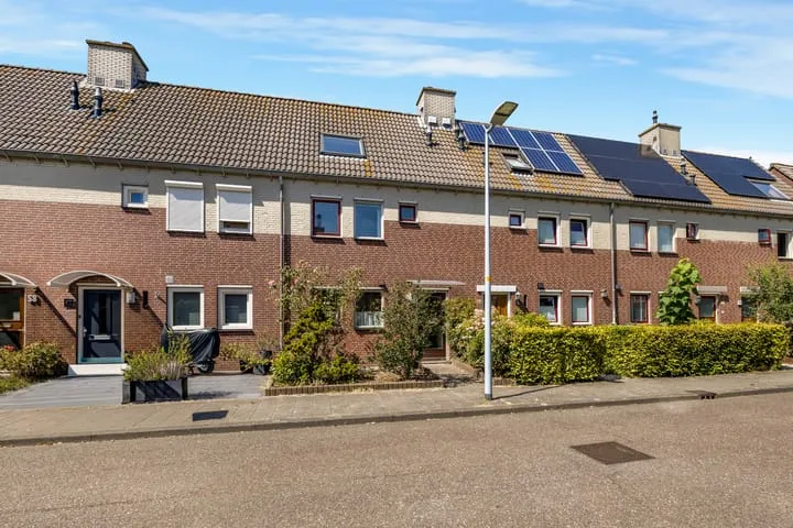 Tussenwoning te koop: Vijverbos 62, Hoofddorp