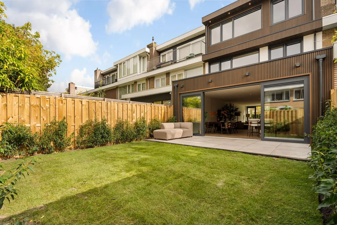 Tussenwoning te koop: Vijverhoef 50, Amsterdam
