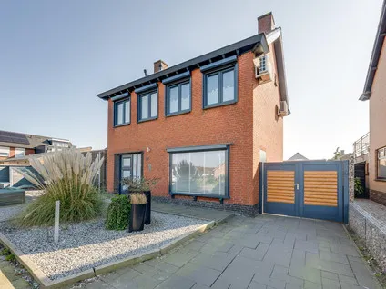 Vrijstaande woning te koop: Vijverstraat 27, St. Willebrord