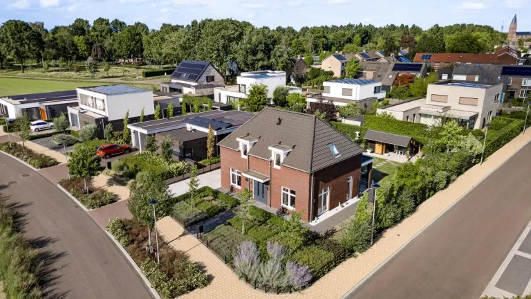 Vrijstaande woning te koop: Villa bethulaweg 14, Linne
