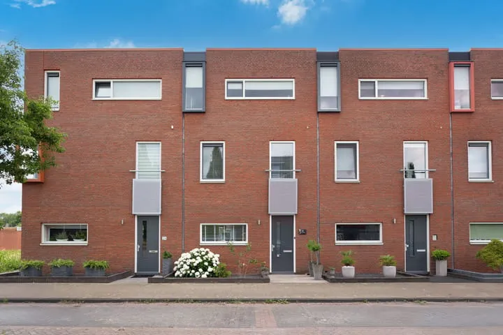 Terraced house for sale: Villa Dotterbloem 26, Landgoed Driessen Waalwijk