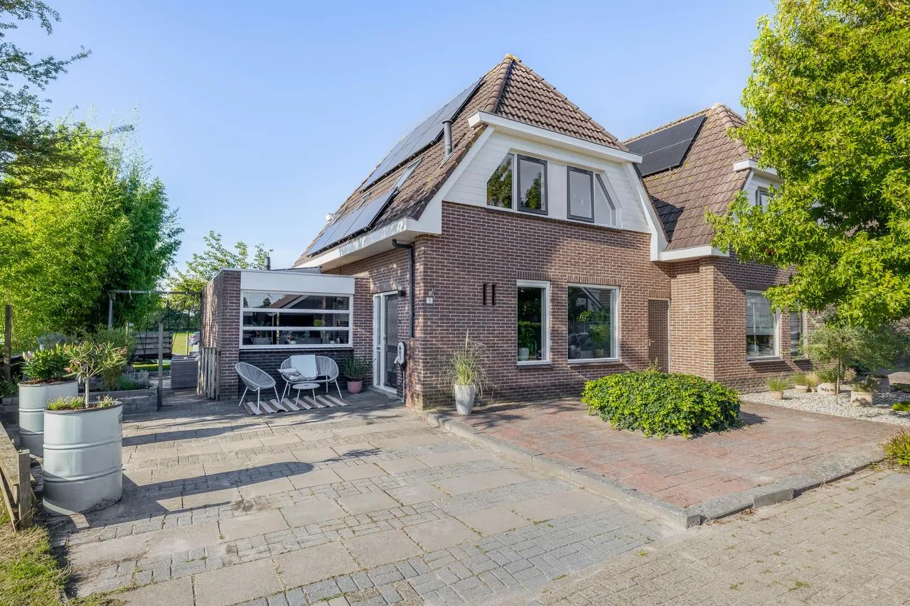 Twee-onder-één-kap te koop: Villa Novalaan 3, Lemmer
