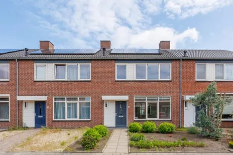 Tussenwoning te koop: Vincent van Goghstraat 21, Nieuw-Bergen Kern Bergen (Li)