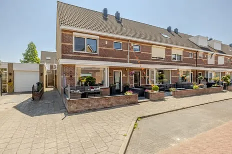 Hoekwoning te koop: Vincent van Goghstraat 43, Volendam-Middengebied Volendam