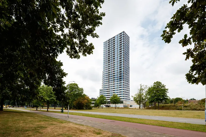Appartement te huur: Vincent Van Den Heuvellaan 229, Eindhoven