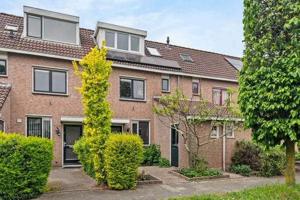 Tussenwoning te koop: Vincent van Goghlaan 33, Vleuten Vleuten