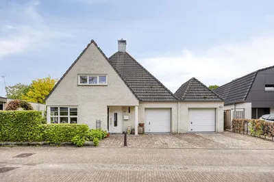 Huurwoning: Vincent van Goghlaan 62 in Enschede - €7.950 per maand - 200m²