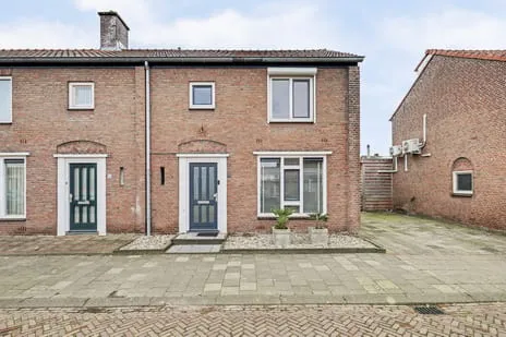 Hoekwoning te koop: Vincent van Goghstraat 23, Raamsdonksveer Raamsdonksveer