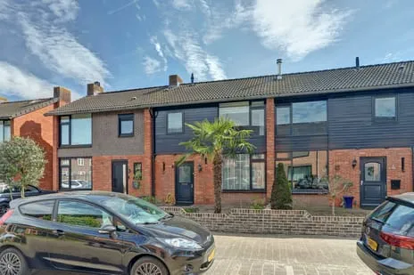 Tussenwoning te koop: Vincent van Goghstraat 6, Vliedberg Vlijmen