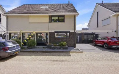 Tussenwoning te koop: Vingerhoedskruid 36, Landweert 3 Venray