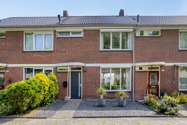 Tussenwoning te koop: Vinkelaan 252, Binderen Helmond