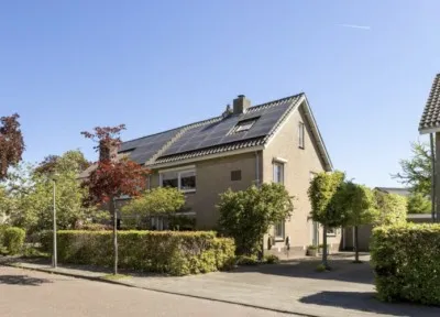 Twee-onder-één-kap te koop: Vinkenbos 41, Ulvenhout Ulvenhout