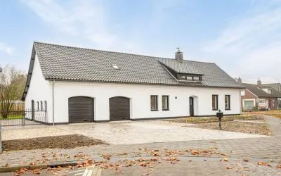 Vrijstaande woning te koop: Vinkenbroek 2, Neerkant kern Neerkant