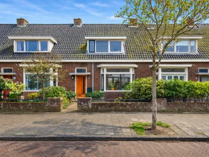 Tussenwoning te koop: Vinkenlaan 25, Beeklaankwartier Noordwijk