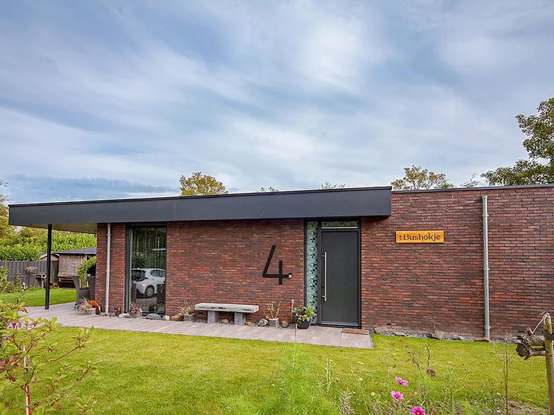 Vrijstaande woning te koop: Vinkenlaan 4, Kamperland