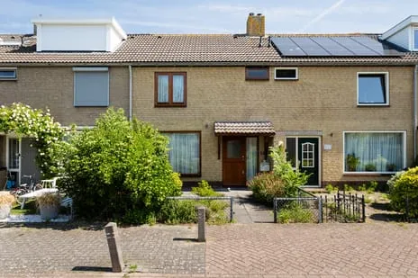 Terraced house for sale: Vinkenstraat 33, Victor Noord Noordwijkerhout