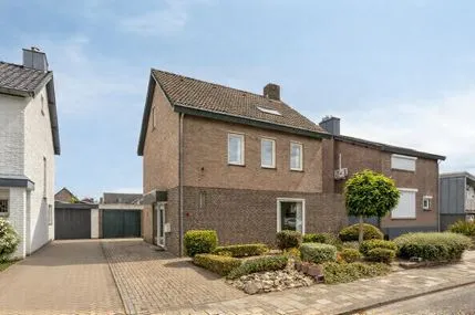 Vrijstaande woning te koop: Vinkenweg 6, Berg En Terblijt