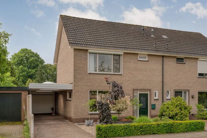 Twee-onder-één-kap te koop: Violenstraat 112, Kern Ommen - Strangen Ommen