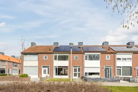 Tussenwoning te koop: Violethof 6, Kleurenbuurt Noord Tilburg