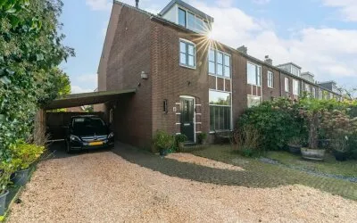 Hoekwoning te koop: Violierenweg 40, Groot Deijleroord en Ter Weer Wassenaar