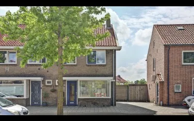 Twee-onder-één-kap te koop: Violierstraat 10, Bornsestraat en omgeving Zuid Almelo