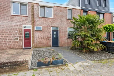 Tussenwoning te koop: Violierstraat 42, Beuningen-Centrum Oost Beuningen (Ge)