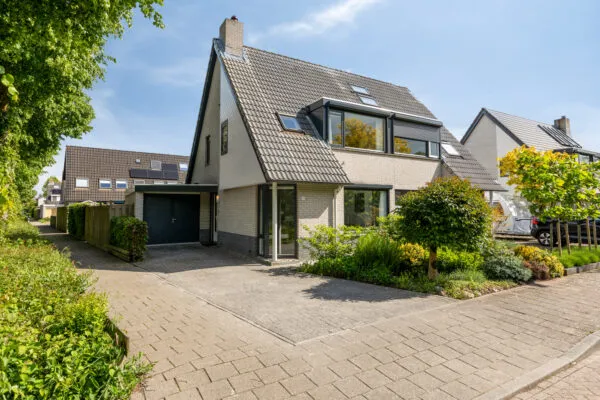 Twee-onder-één-kap te koop: Vioolstraat 8, Zuidwest Duiven