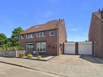 Tussenwoning te koop: Visartstraat 52, Kern Sluiskil Sluiskil