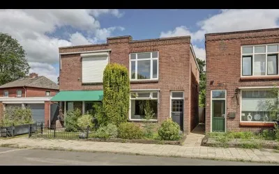 Twee-onder-één-kap te koop: Vissedijk 33, Parkweg en omgeving Almelo