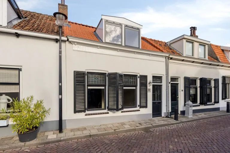 Tussenwoning te koop: Vissersdijk 11, Middelharnis