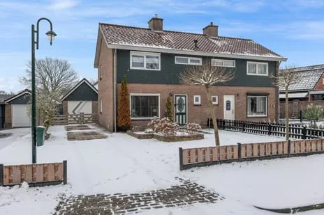 Twee-onder-één-kap te koop: Visserstraat 29, Klijndijk