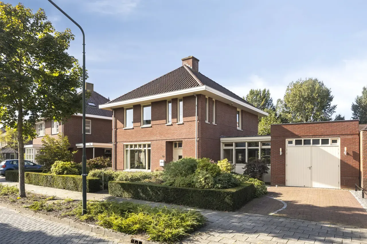Twee-onder-één-kap te koop: Visven 56, Veghel