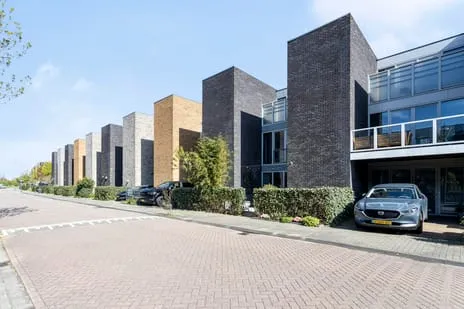 Tussenwoning te koop: Vitruviusstraat 156, Roomburg Leiden