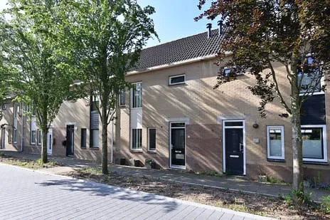 Tussenwoning te koop: Vivaldipad 61, Muziekwijk Z.-Oost Almere