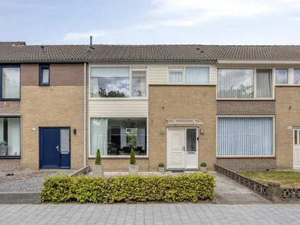 Tussenwoning te koop: Vivaldistraat 105, Stokhasselt Noord-Oost Tilburg