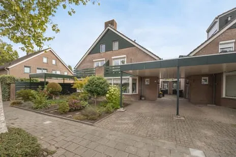 Tussenwoning te koop: Vlaamse Gaai 11, Het Hooghuis Etten-Leur